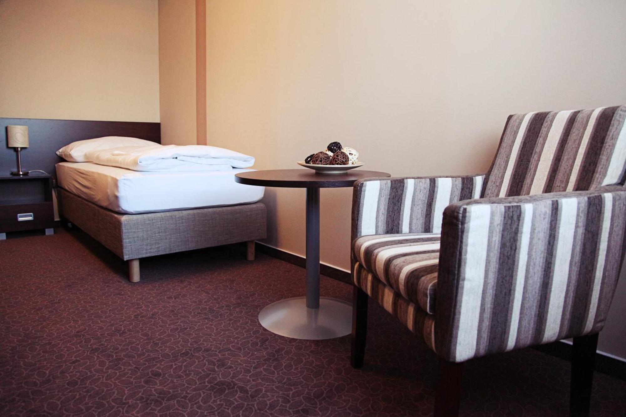 Hotel U Hradu Mladá Boleslav エクステリア 写真